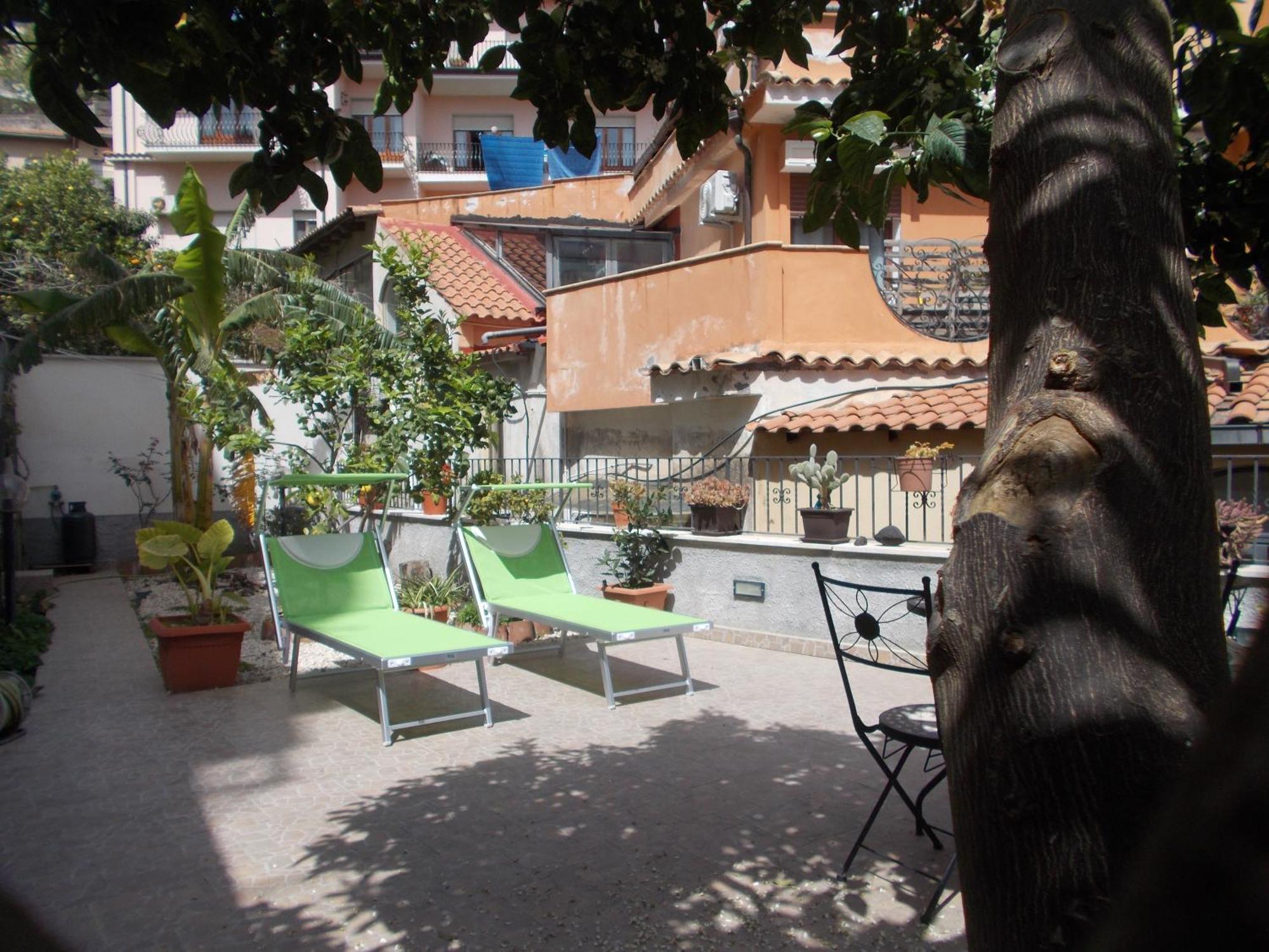 Villa Il Melograno Таорміна Екстер'єр фото